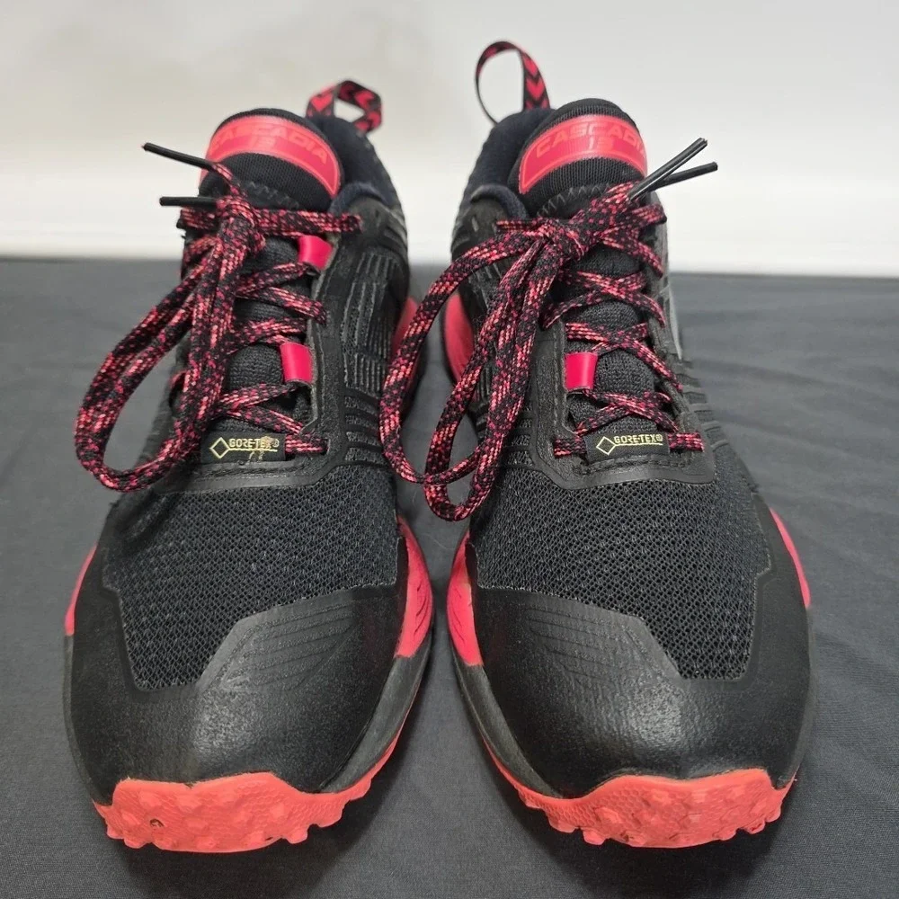 Size 7 - Brooks Cascadia 13 GTX Black - 1202731-B048 - Picture 2 of 8